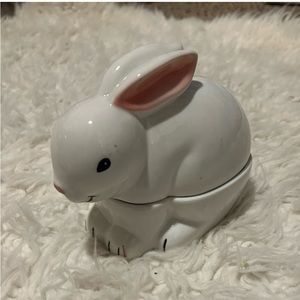 Jobar_White Bunny_Cotton Ball_Dispenser Swab Container_Glazed Porcelain